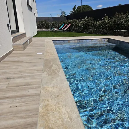 Neuve Avec Piscine בית נופש *