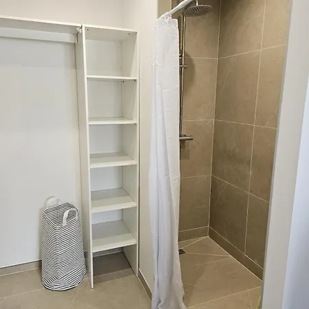 Neuve Avec Piscine *